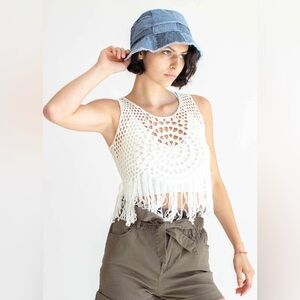 WO WO White Mandala Crochet Fringe Top SIZE XL